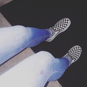 Meet your Posher, Naye.🥴